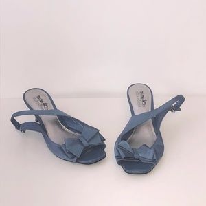 COACH and Four Blue Peep Toe Heels Pumps Shoes ((size 6))